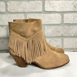 Gianni Bini Brown Suede Fringe Southwestern Fringe Booties 7.5 Coastal Cowgirl